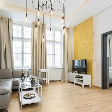 Luxury Apartment On Wenceslas Square Praga Zewnętrze zdjęcie